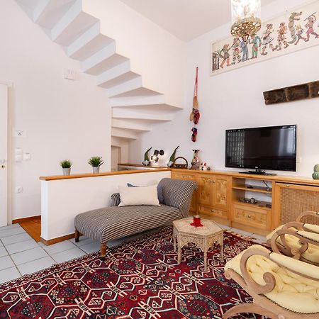 Athenian Getaway Villa In Plaka With Acropolis View By Athenian Homes Extérieur photo